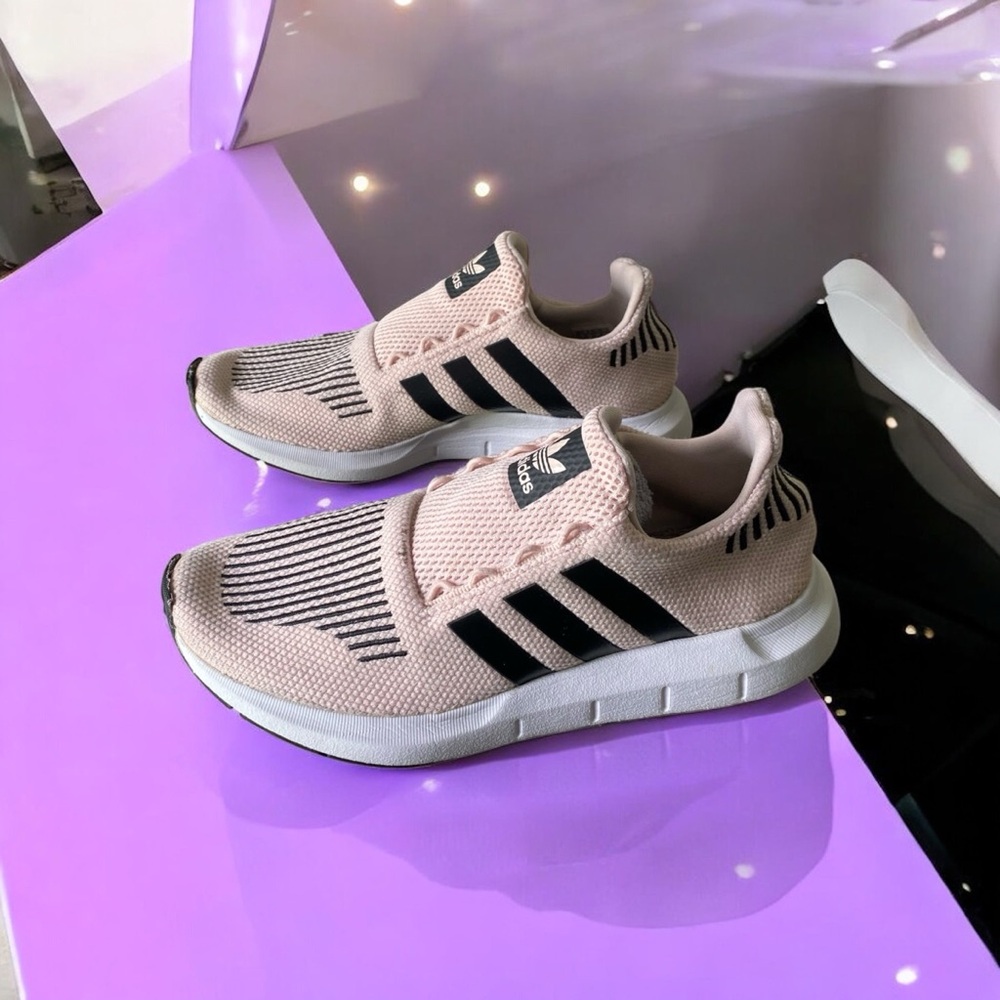 Adidas Women’s Light Pink Sneakers - Picture 2 of 3